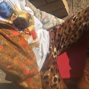 Meet your Posher, Joi